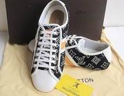 Ugg, lv, gucci (my website:www.lvshoppe.com msn:lvshoppe@hotmail)